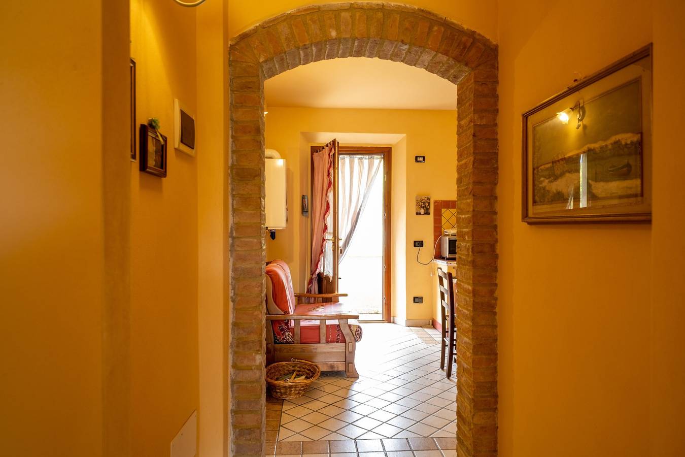 Ganze Wohnung, Appartement 'Agriturismo Chianni – Zweizimmerwohnung' mit Pool, privater Terrasse & Wlan in Chianni, Etruskische Küste