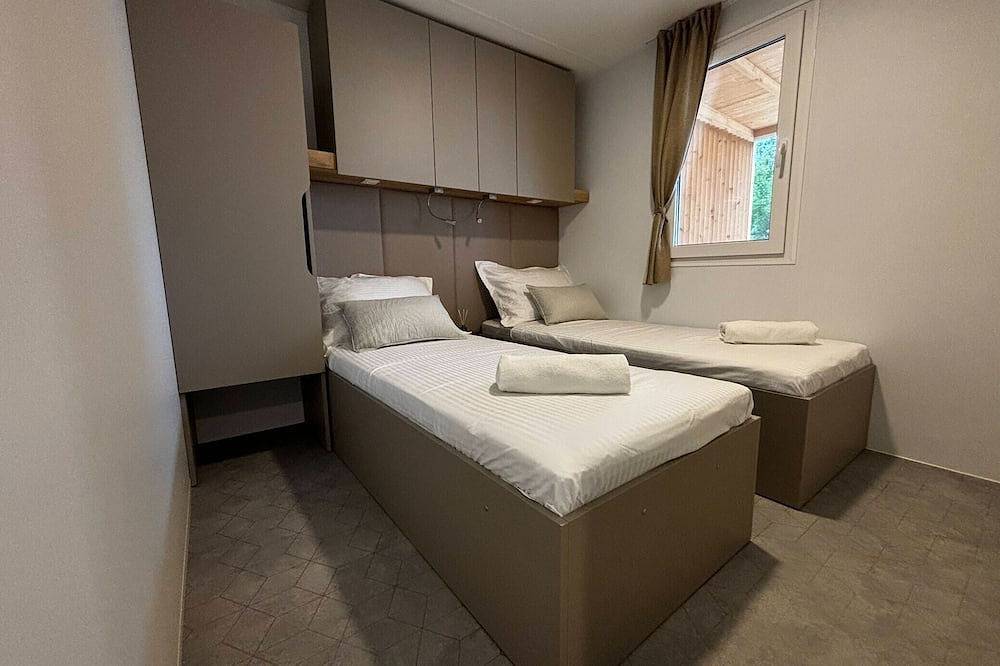 Mobile Home Maris - Two Bedroom Mobile Home in Orebić, Pelješac