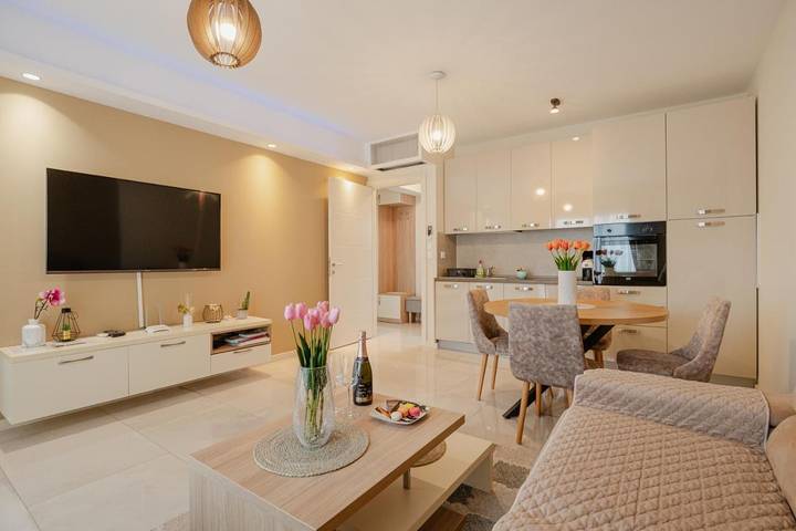 Ferienwohnung für 5 Personen, mit Balkon und Terrasse sowie Ausblick