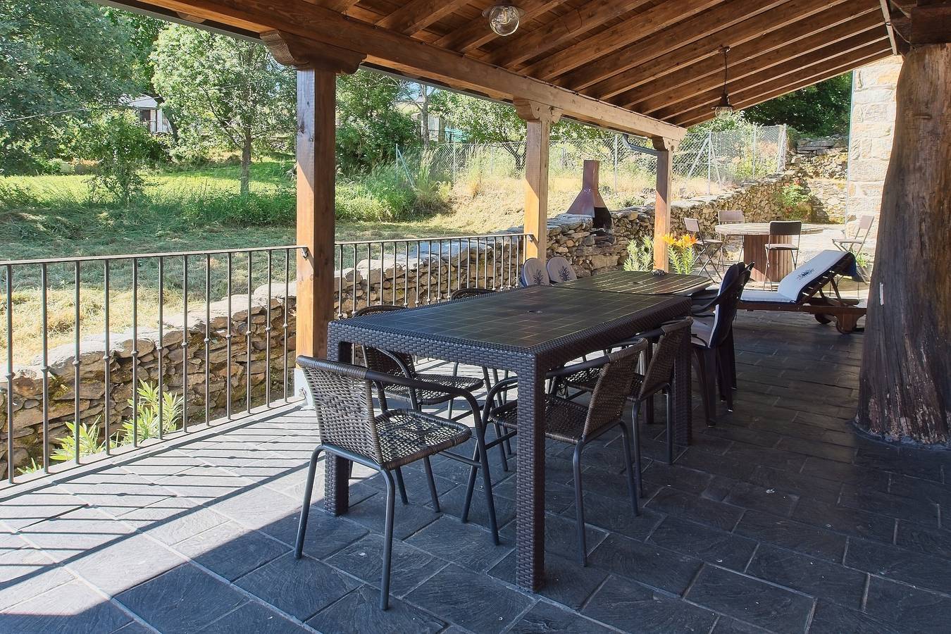 Landhaus 'Las Nieves' mit Bergblick, privater Terrasse und Wlan in San Ciprián, San Justo