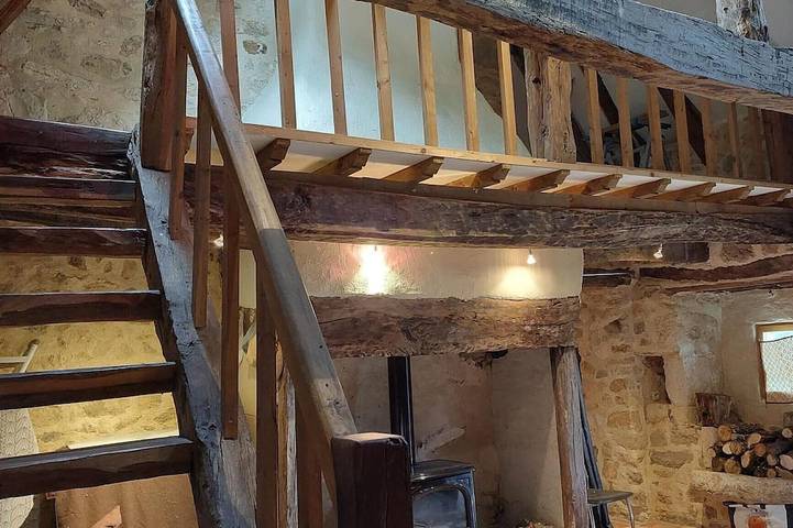 Location de vacances pour 3 personnes, animaux acceptés à Lentillac-du-Causse