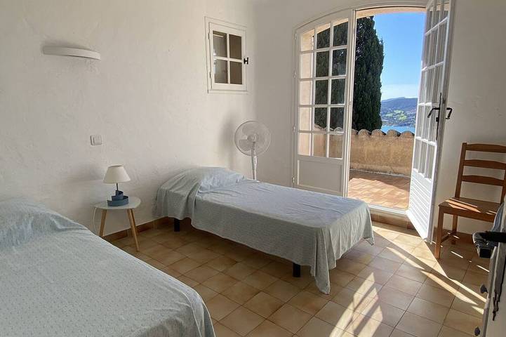 Villa pour 10 personnes, avec jardin dans Anthéor - 4