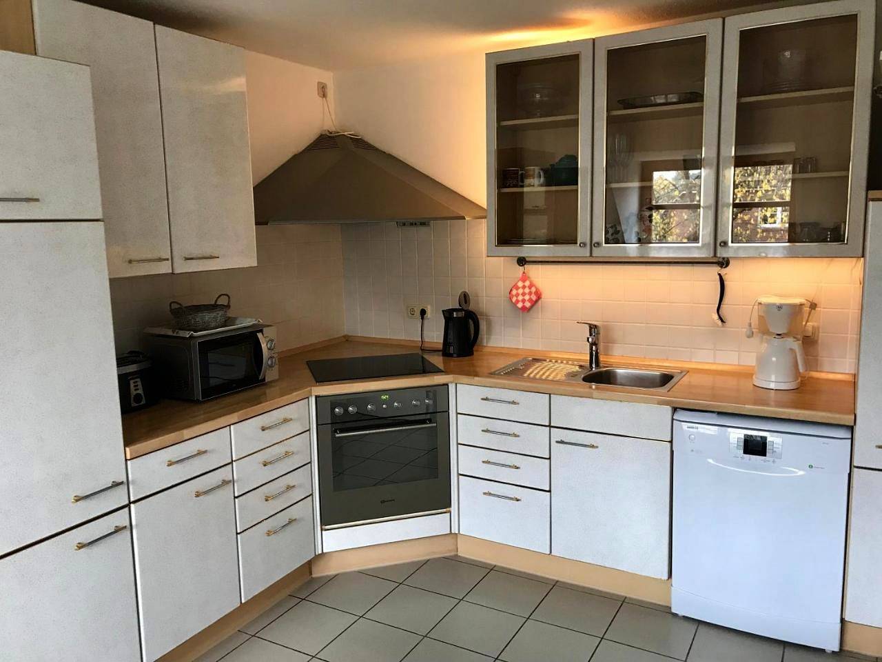 Ganze Wohnung, Two-Bedroom Apartment in Holtenau, Kiel