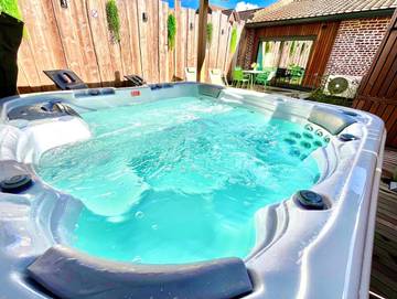 Maison d’hôte pour 2 personnes, avec jacuzzi ainsi que sauna et jardin à Ennevelin
