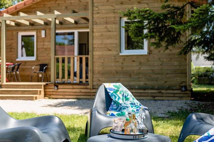 Gîte pour 5 personnes, avec jardin, animaux acceptés à Ambérieu-en-Bugey - 4