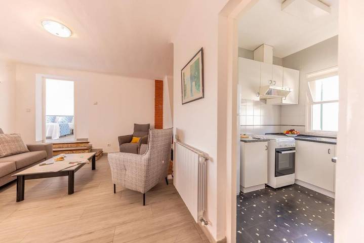 Casa rural para 8 personas, con Terraza además de Jardín y Vistas en Sant Feliu de Guíxols - 4