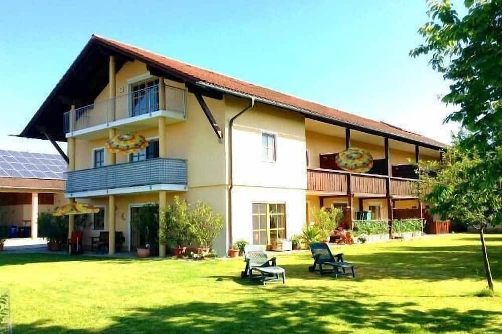Ganze Wohnung, Appartement im rustikalen Landhausstil in Bad Füssing, Bayerische Golf und Thermenland