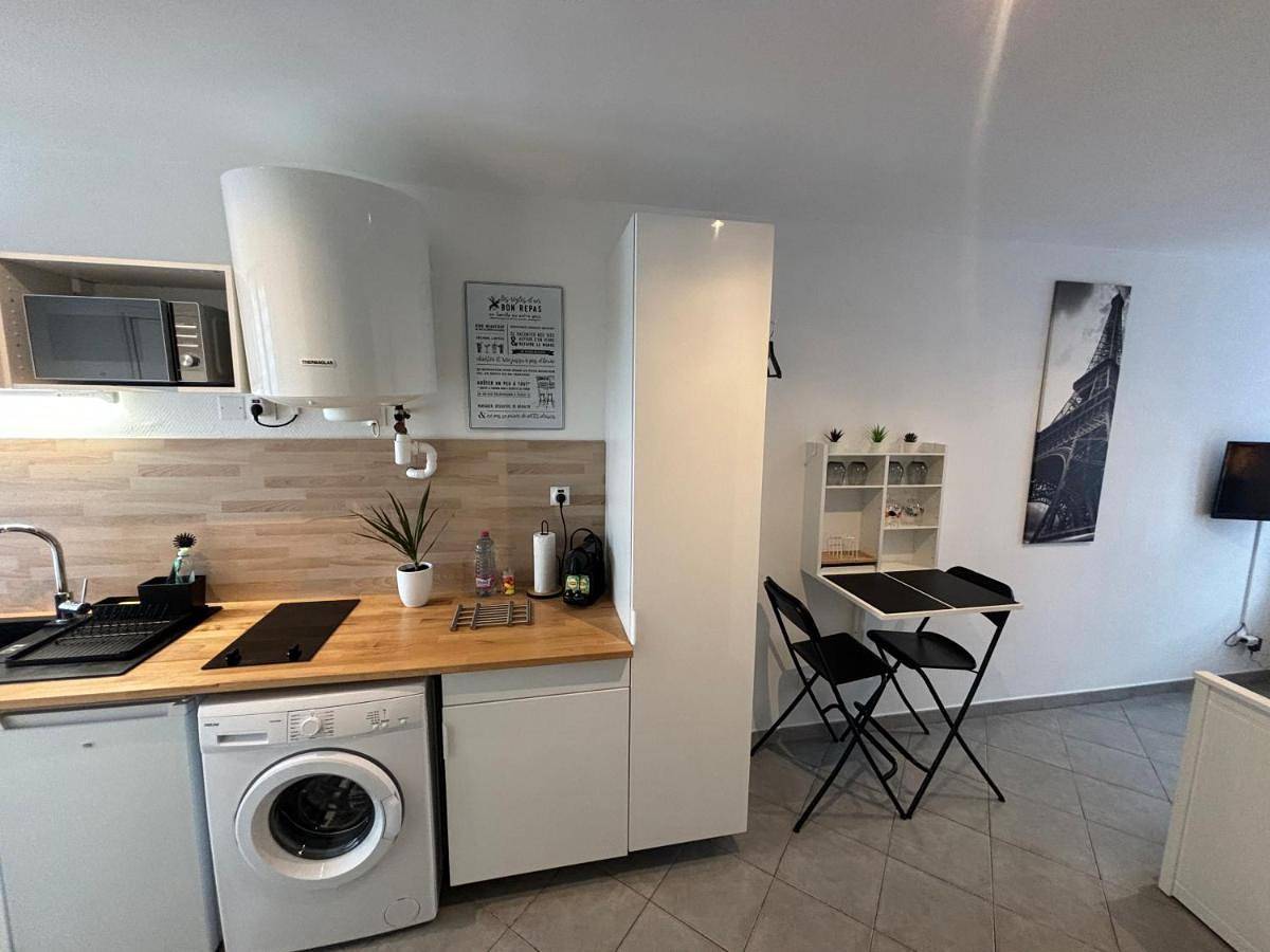 Appartement entier, One-Bedroom Apartment in Marquette-lez-Lille, Région de Lille
