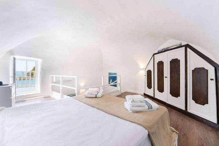 Appartement entier, La Casa di Fenia - Une Chambre Appartement, Couchages 4 in Ciracciello (Procida), Procida
