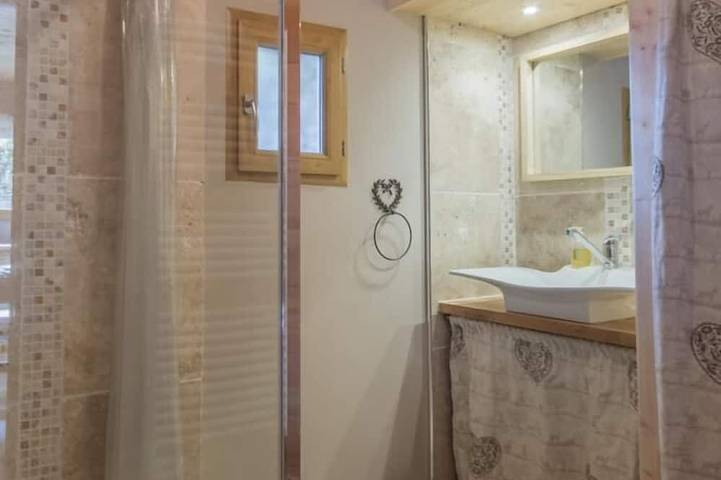 Location de vacances pour 8 personnes, avec jardin et terrasse dans Office De Tourisme De Bessans - 4