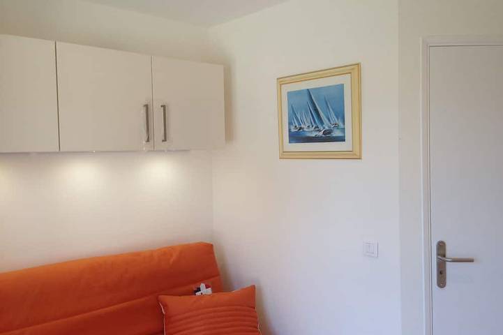 Gîte pour 4 personnes, avec piscine ainsi que jardin et balcon dans Plage du Val Fleuri - 4