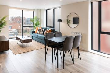 Holiday Rental for 4 People in Liverpool, Merseyside, Photo 2