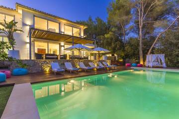 Villa in Crestatx, Sa Pobla für 8 