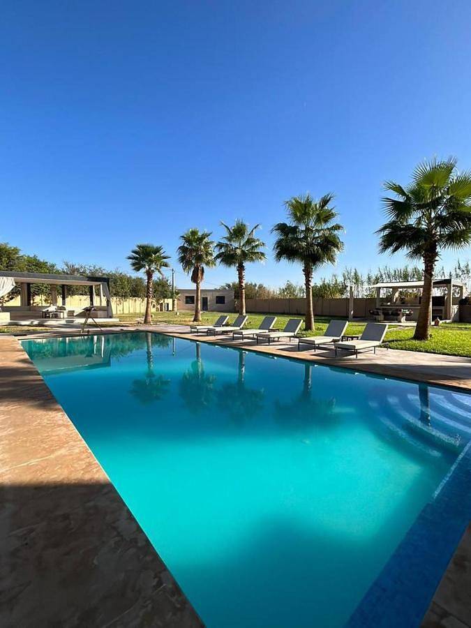 Villa pour 16 personnes, avec terrasse ainsi que piscine et vue, animaux acceptés - 1