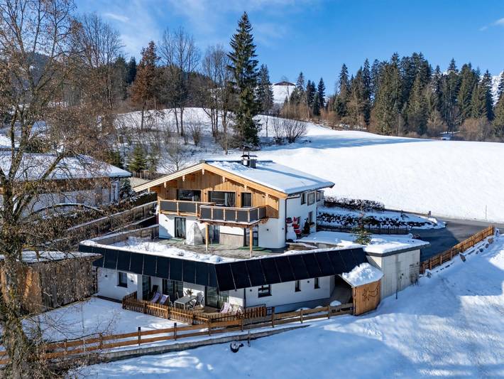 Ferienwohnung für 7 Personen, mit Balkon und Terrasse sowie Garten