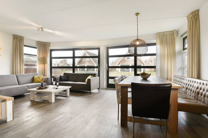 Bungalow für 8 Personen mit Balkon/Terrasse in Friesland