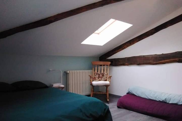 Gîte pour 9 personnes, avec jardin à Courzieu - 3