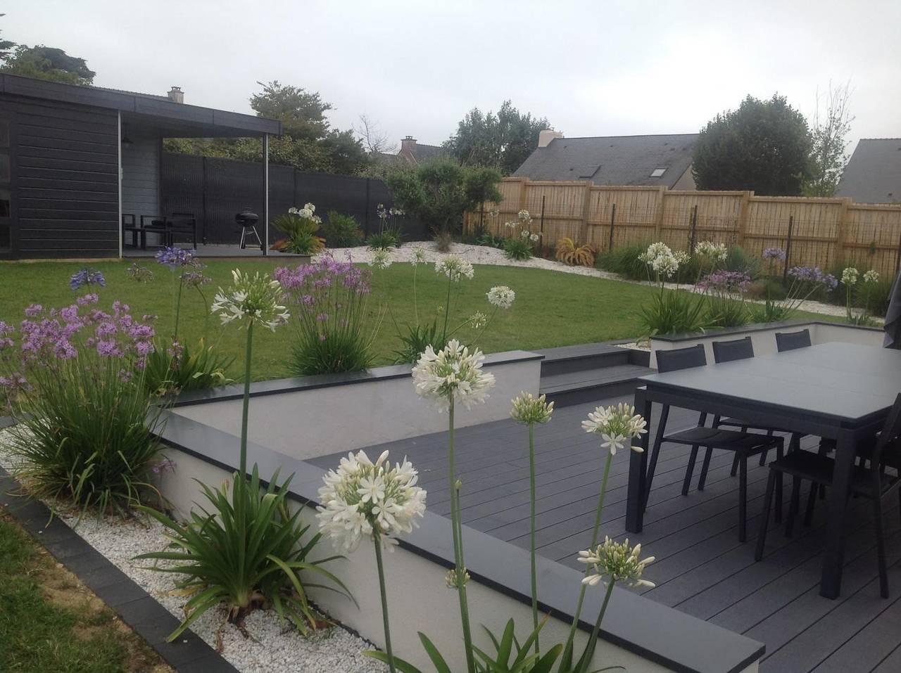 Gîte au bord de la piscine avec parking et WiFi, à 2 km de la Grande Plage in Saint-Gildas-de-Rhuys, Côte des Mégalithes