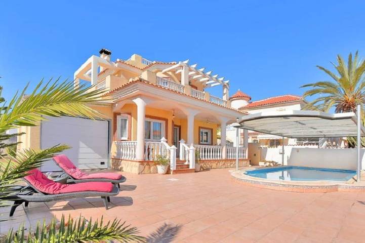 Maison de vacances pour 6 personnes, avec piscine et jardin - 1