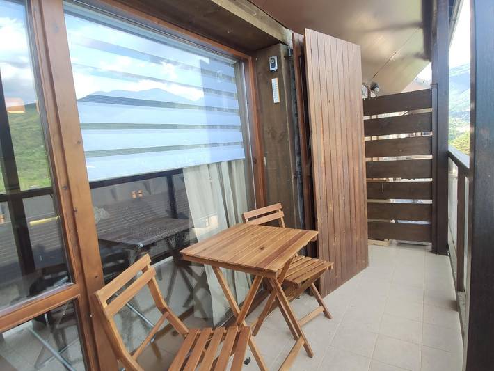 Ganze Wohnung, Berg-Duplex für 4 Personen mit Parkplatz in Villanúa in Villanúa, Aragonesische Pyrenäen