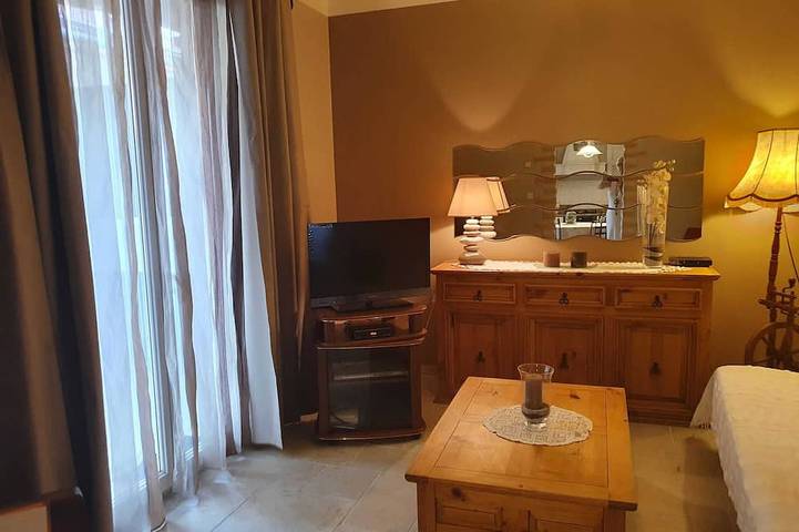 Location de vacances pour 4 personnes dans Office De Tourisme De Roquebilliere - 2