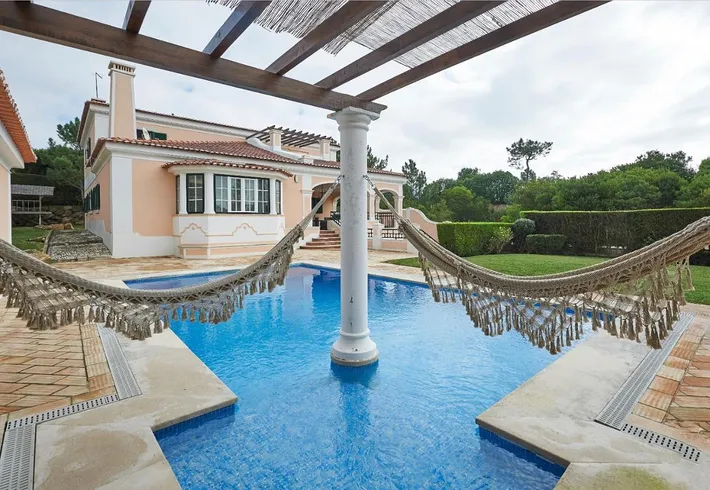 Chalet para 12 personas, con vistas además de piscina y jardín - 1