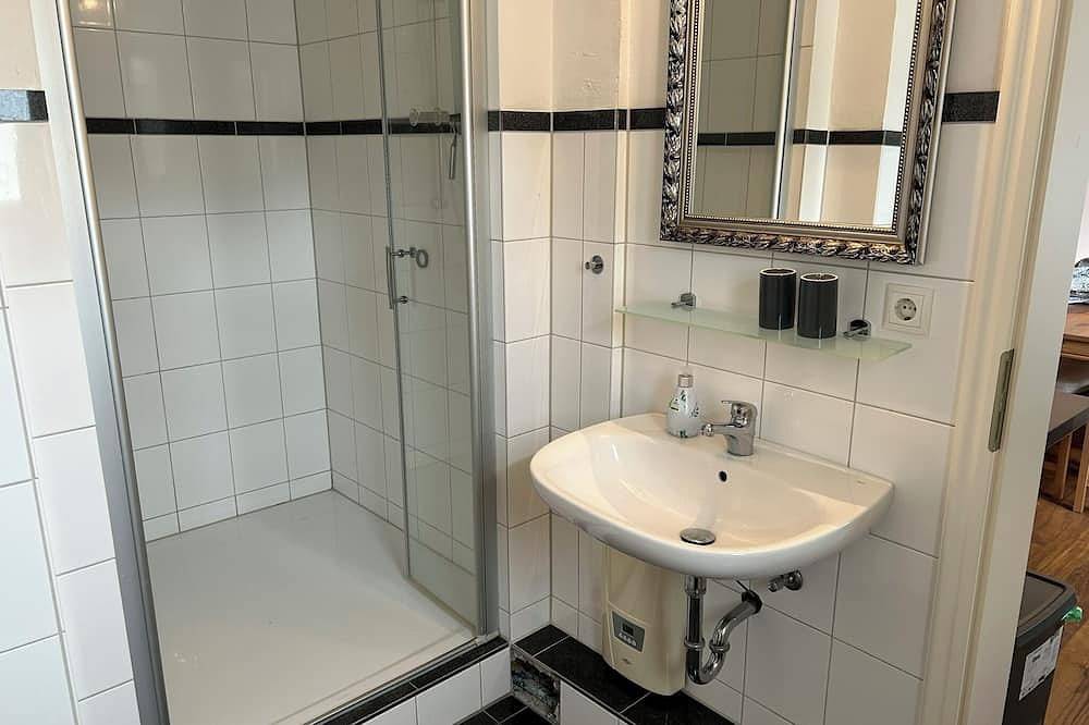 Apartamento entero, Centrally located, small apartment with kitchen and shower room 2 in Borgfelde, Hamburgo