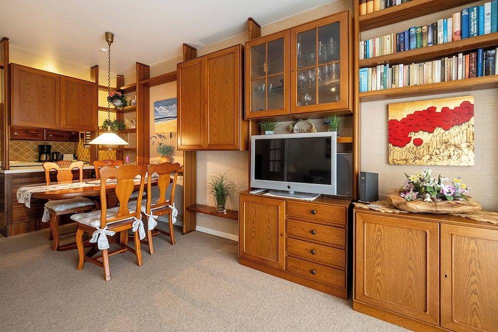 Ganze Wohnung, Ferienwohnung \"App. Iris\" in Wenningstedt, Sylt
