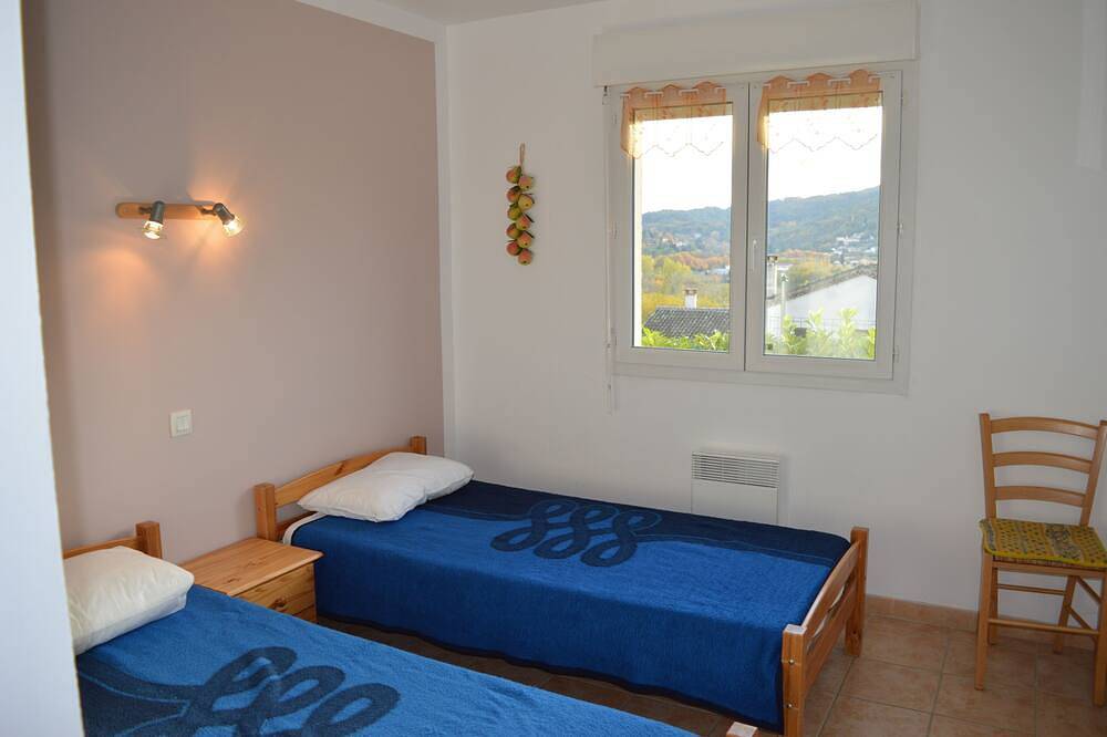 Maison Proche du Village de Vallon Pont D'arc et de la Rivière Ardèche in Vallon-Pont-d'Arc, Gorges de l’Ardèche