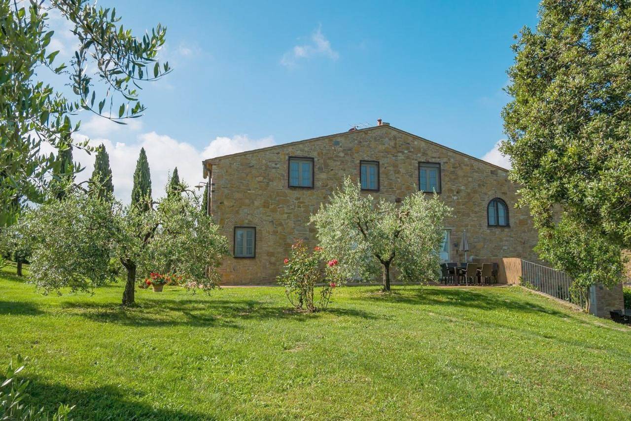 Borgo Di Collelungo in Montaione, Firenze province