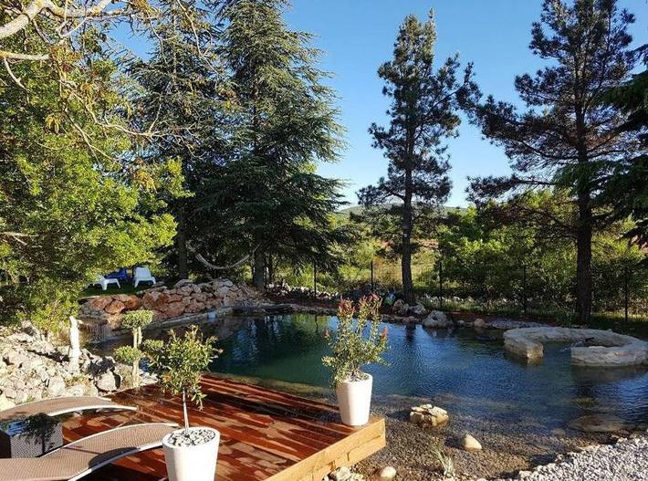 Vakantiehuis voor 7 personen, with Balkon and Whirlpool as well as Terras and Tuin in Sault