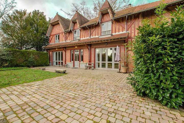 Location de vacances pour 10 personnes, avec Terrasse et Jardin à Méry-sur-Seine