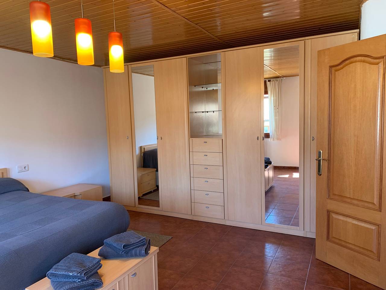 Apartamento entero, Apartamento 'La Galera Barrios Altos' con vistas a la montaña, terraza privada y Wi-Fi in Guadalaviar, Muela de San Juan