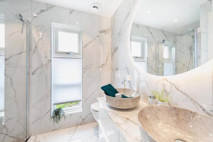 Ferienwohnung für 8 Personen, mit Balkon und Whirlpool sowie Terrasse und Garten in Eide - 3
