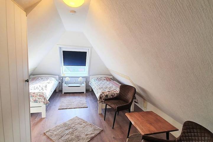 Ganze Wohnung, Poseidon - Ferienwohnung Poseidon auf Föhr: Balkon, Garten, Parkplatz, Wlan in Nordfriesische Inseln (Schleswig-Holstein) (Schleswig-Holstein), Wrixum