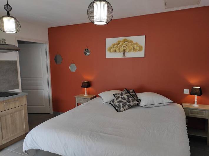 Chambre d’hôte pour 3 personnes, avec Terrasse et Jardin