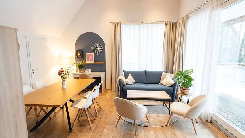 Ferienhaus für 14 Personen, mit Sauna und Garten sowie Balkon