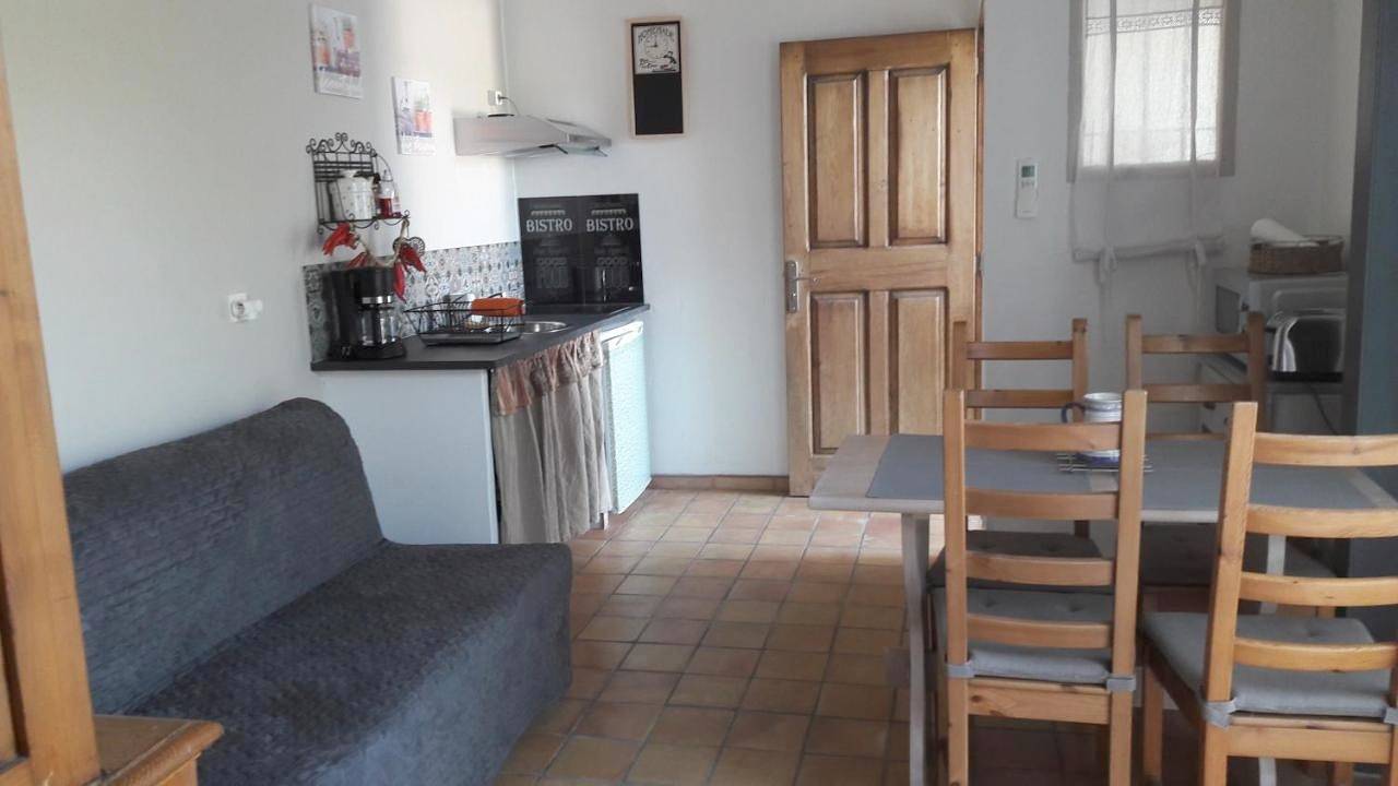 Double Room with Pool View in L'Isle-sur-la-Sorgue, Vaucluse
