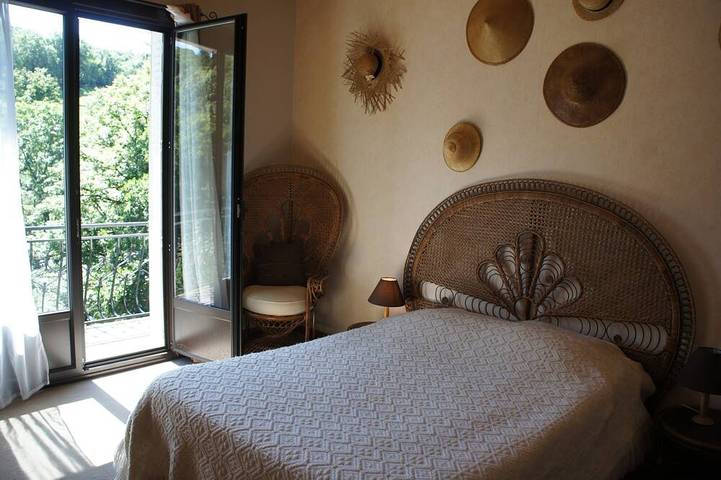 Location de vacances pour 8 personnes, avec jardin à Égliseneuve-d'Entraigues - 3