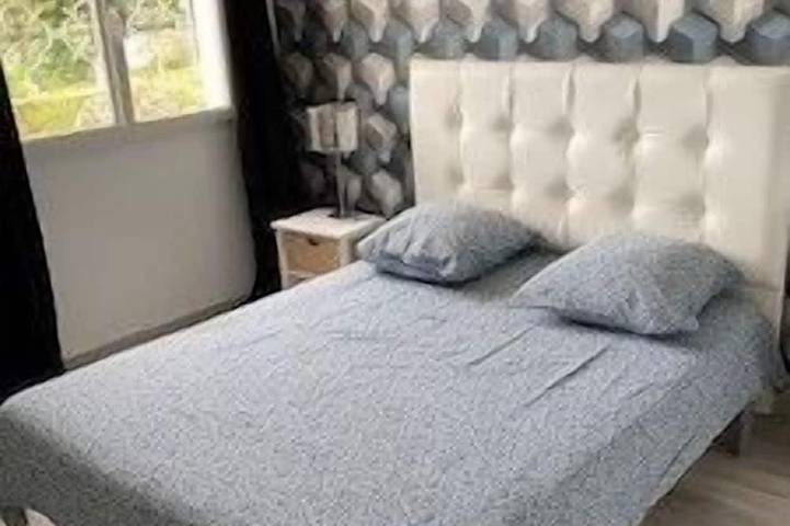 Location de vacances pour 4 personnes, avec jardin et terrasse à Sernhac - 3