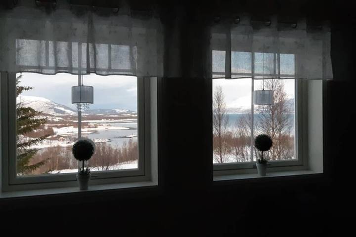 Ferienwohnung für 6 Personen, mit Ausblick und Garten sowie Sauna in Lyngen - 3