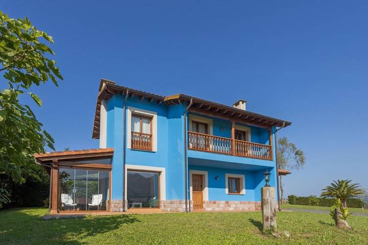 Casa rural para 8 personas, con terraza y jardín, Se admiten mascotas en Tresgrandas