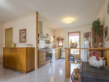 Gîte for 4 Guests in Saint-Martin-de-la-Mer, Bourgogne-Franche-Comté, Picture 2