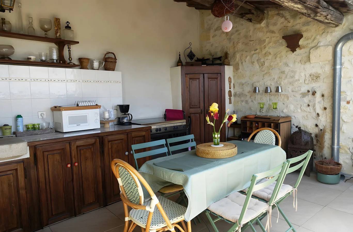 Zimmer La Luna – Oase der Ruhe mit provenzalischem Charme in Théziers, Nimes und Umgebung