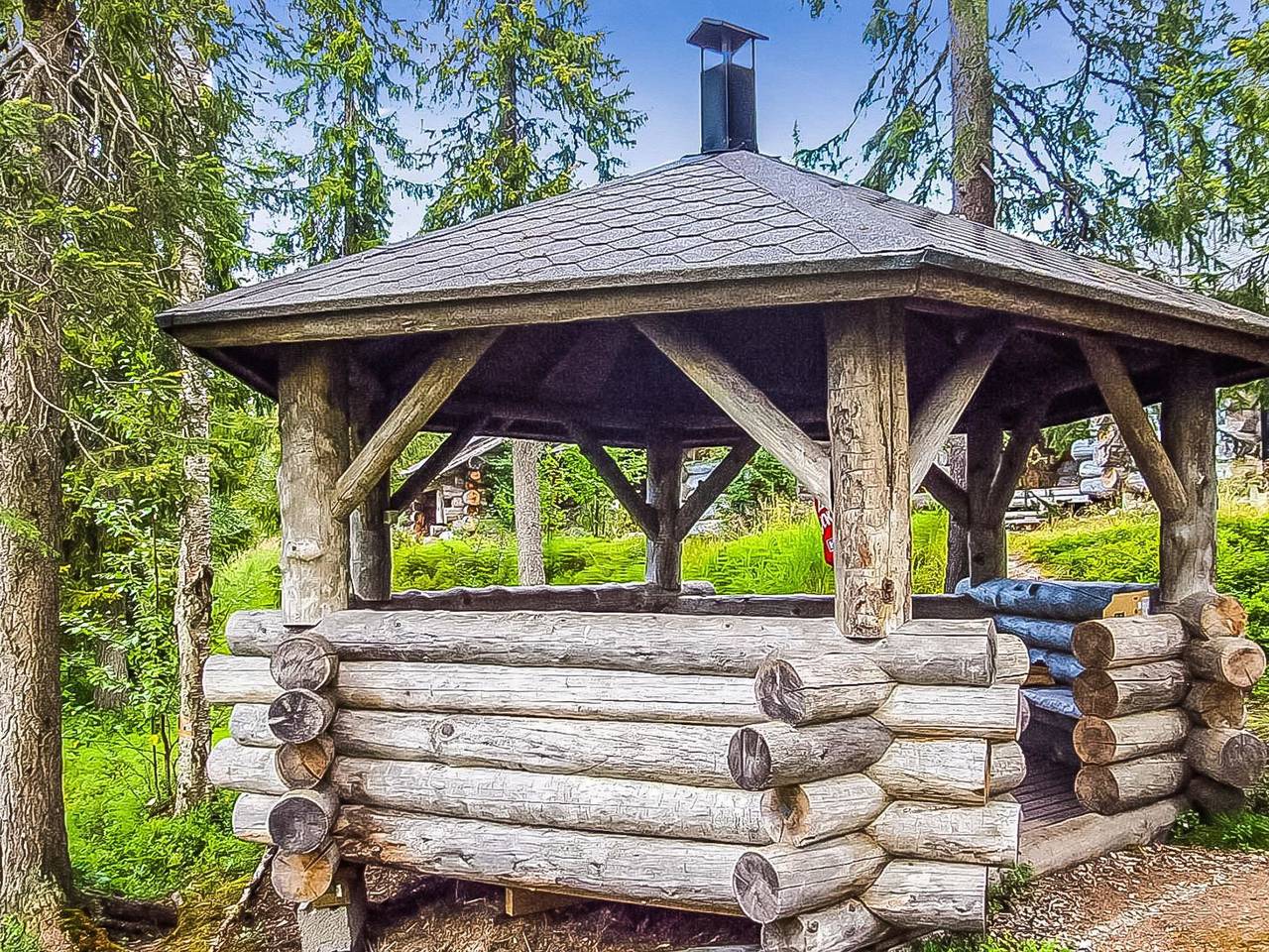 Seitsemän savua 4 in Ruka, Nordösterbotten