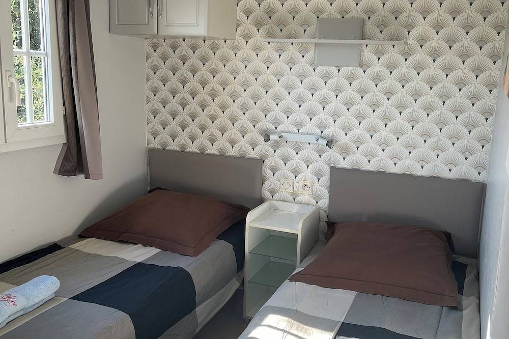 Location en Ardèche avec piscine privée , en pleine nature , sans vis à vis in La Voulte-sur-Rhône, Privas (arrondissement)