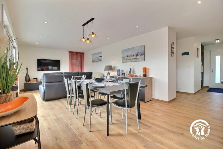 Gîte pour 6 personnes, avec jardin et terrasse dans Penvins - 4