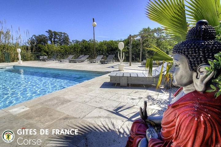 Gîte für 2 Personen, mit Terrasse und Pool, mit Haustier auf Korsika