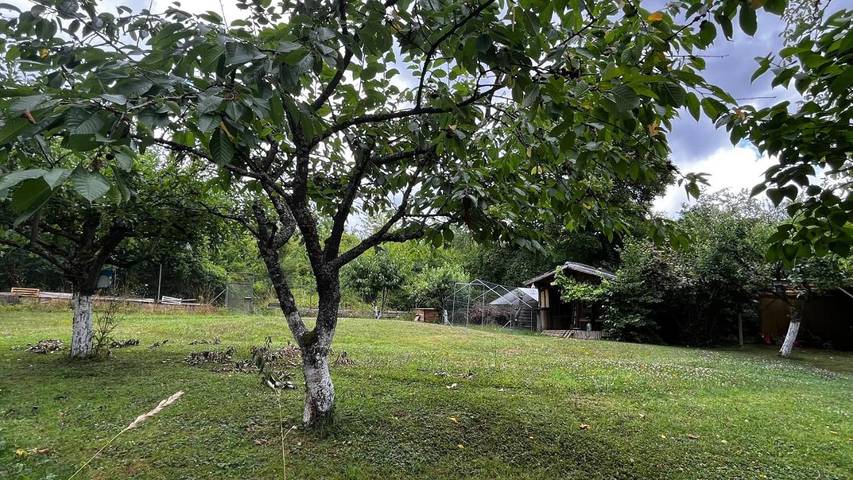 Location de vacances pour 2 personnes, avec jardin et vue ainsi que piscine et terrasse dans la Creuse - 3