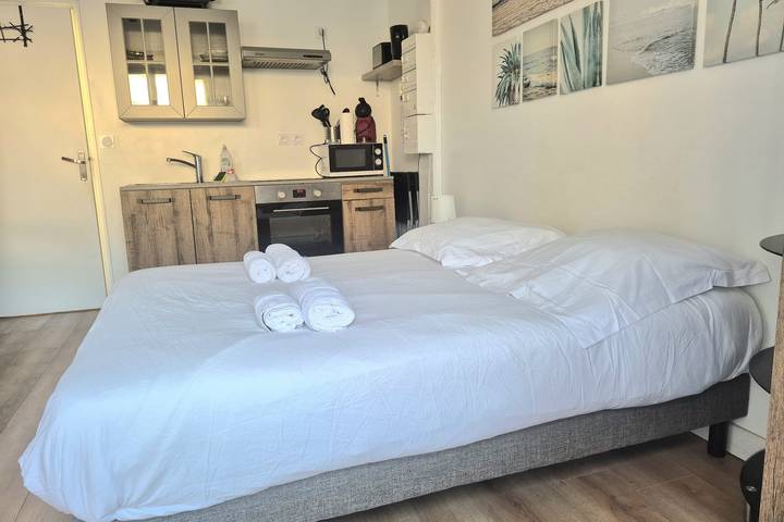 Gîte pour 2 personnes, avec Terrasse à Grandcamp-Maisy